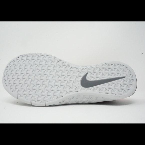 Women’s Nike Metcon 3 Training Shoes Grey Pink - Picture 8 of 8
